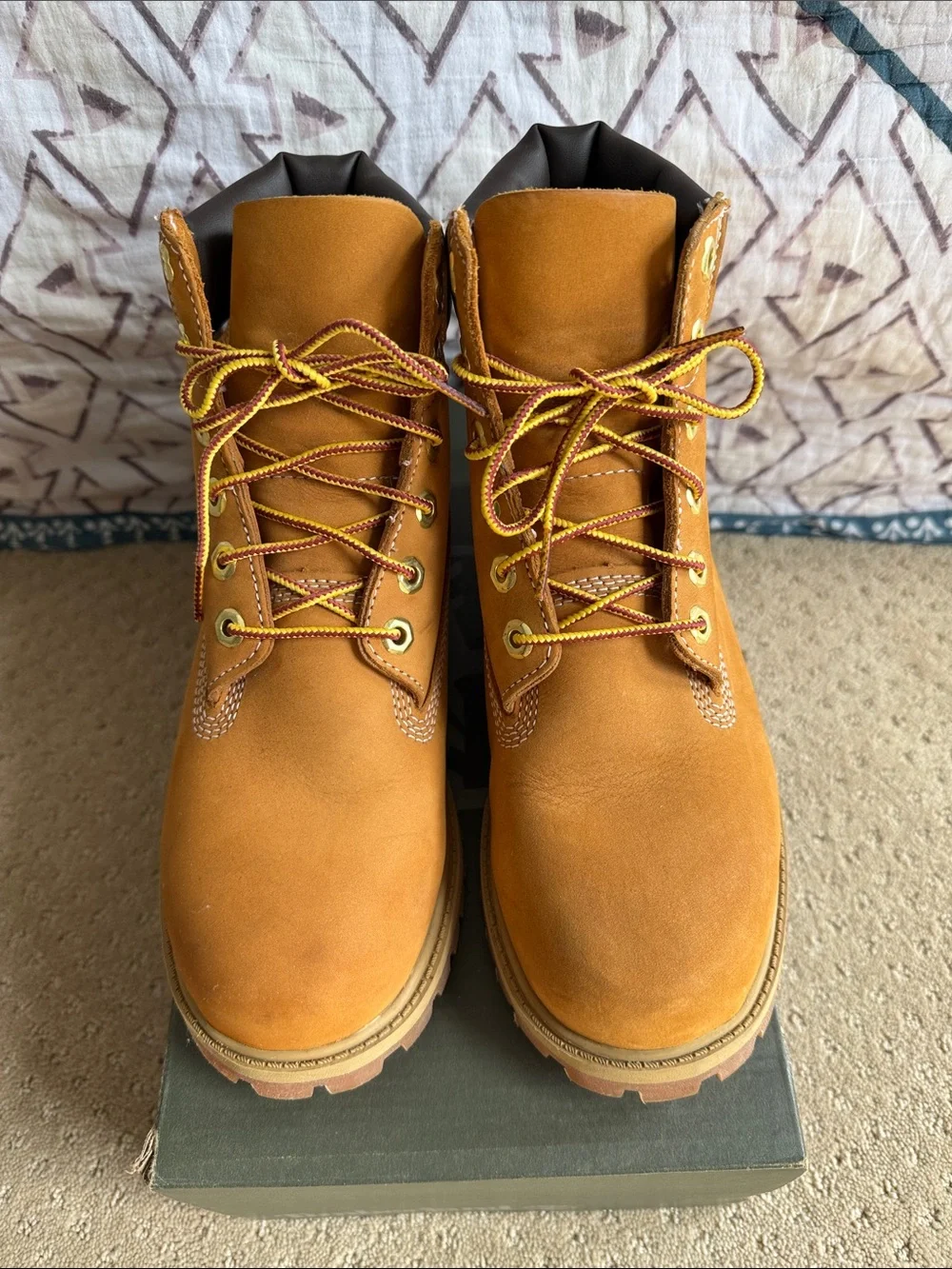 *EUC* Timberland Premium 6” Lace-Up Waterproof Boot, Wheat Nubuck, Sz 5M JR Unis